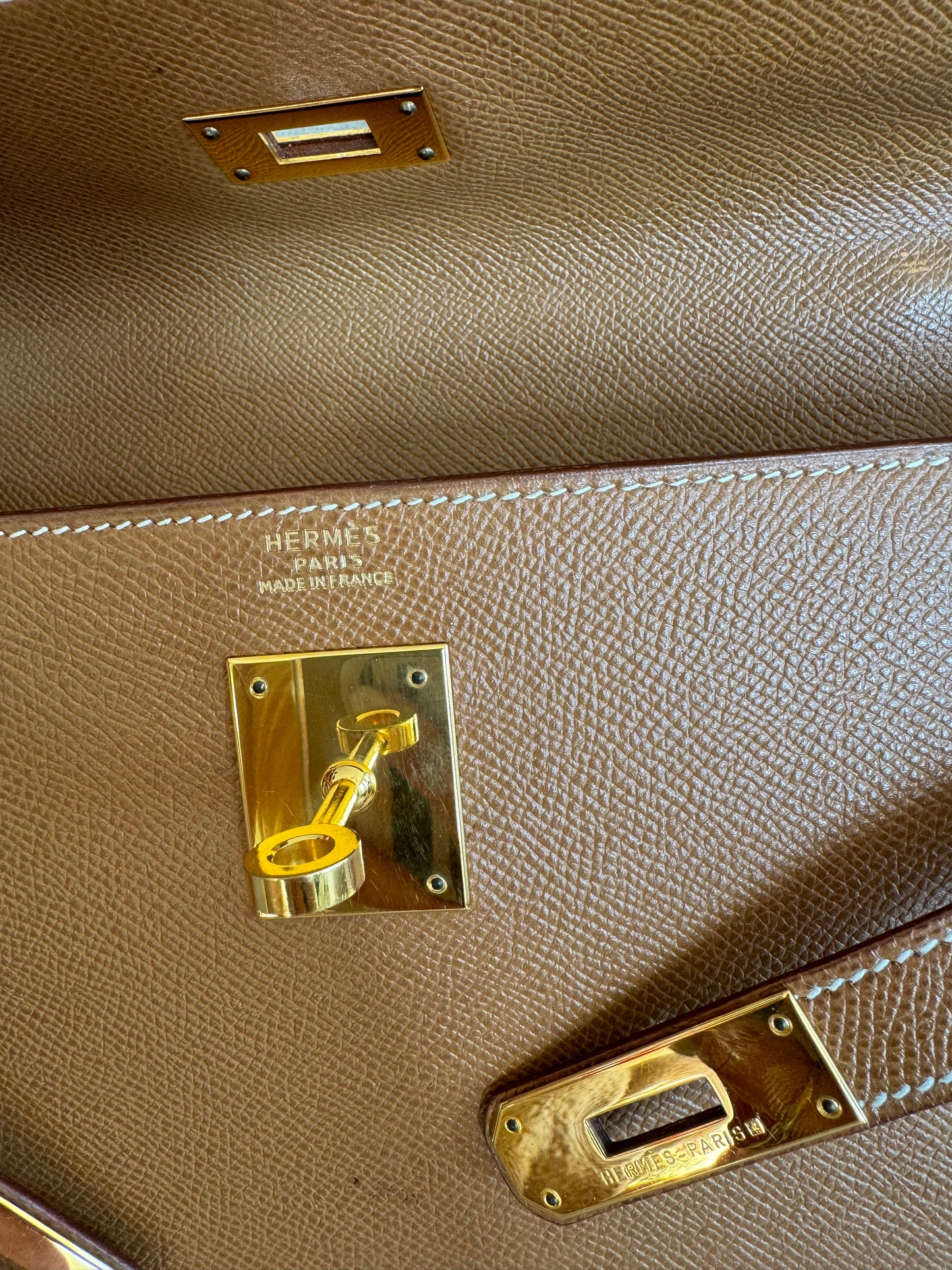 HERMES - KELLY 32 EPSOM SELLIER GOLD ON GOLD GHW